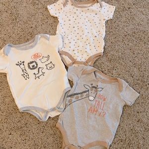 NWOT 👶🏼 Bundle Of 3 Onesies